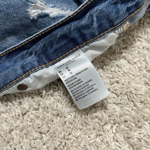 American Eagle Size 00 Whiskered Distressed High-Rise 90's Boyfriend Shorts - Picture 5 of 5